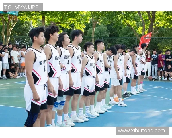 重庆篮球队的崛起与发展:聚焦力量与团队精神的完美结合 重庆篮球队的崛起与发展:聚焦力量与团队精神的完美结合