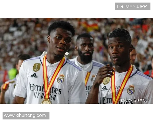 楚阿梅尼的足球之路：从天才少年到世界舞台的闪耀明星