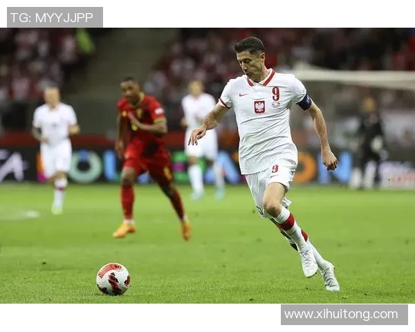 莱万重返德甲对决旧主拜仁球迷怒斥其背叛与忘恩负义