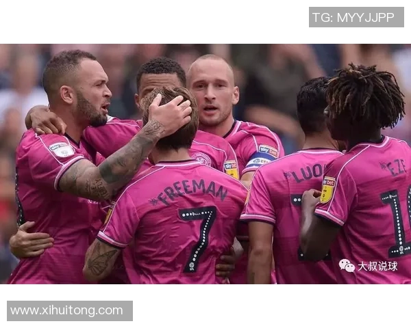 女王巡演盛况与斯旺西城市魅力的完美交融与碰撞