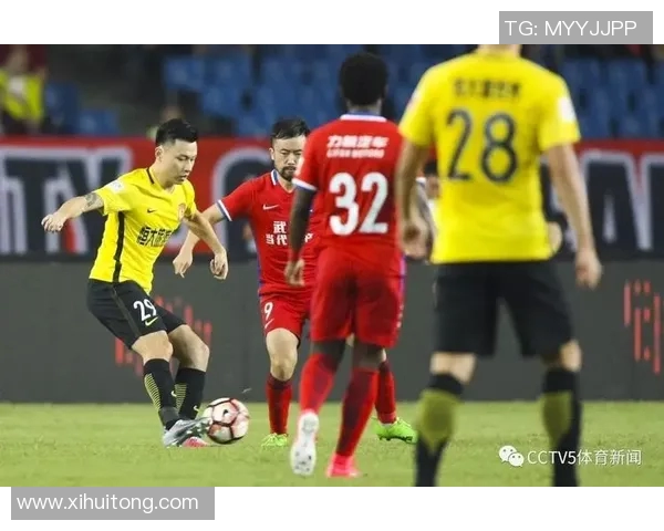 恒大与力帆首发阵容对比分析揭示双方战术布局与关键球员表现