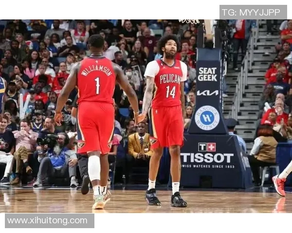 罗伊开拓者与小牛的激烈对决展现篮球魅力与团队精神