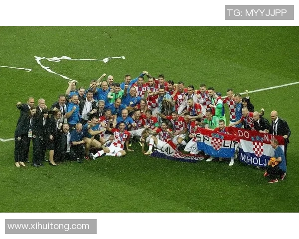 意大利与西班牙友谊赛精彩对决展现足球魅力与团队精神