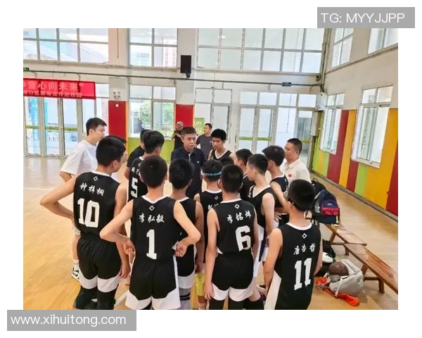 重庆篮球队以87分领跑城市联赛积分榜展现强劲实力